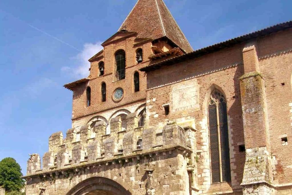 Appartement Entier Moissac Centre 30 M2 Calme Avec Cour Interieure Pour Velos A 50M Du Marche De 穆瓦萨克 外观 照片